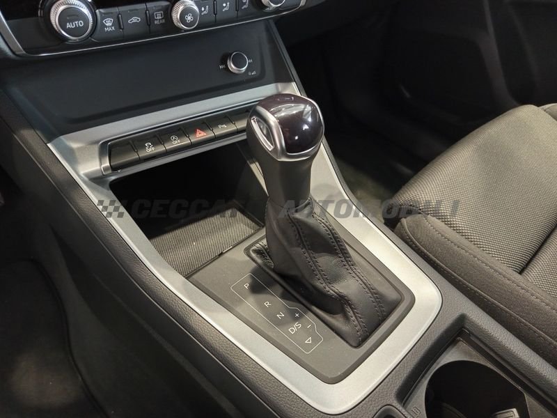 Audi Q3  II 2018 35 2.0 tdi S line edition s-tronic