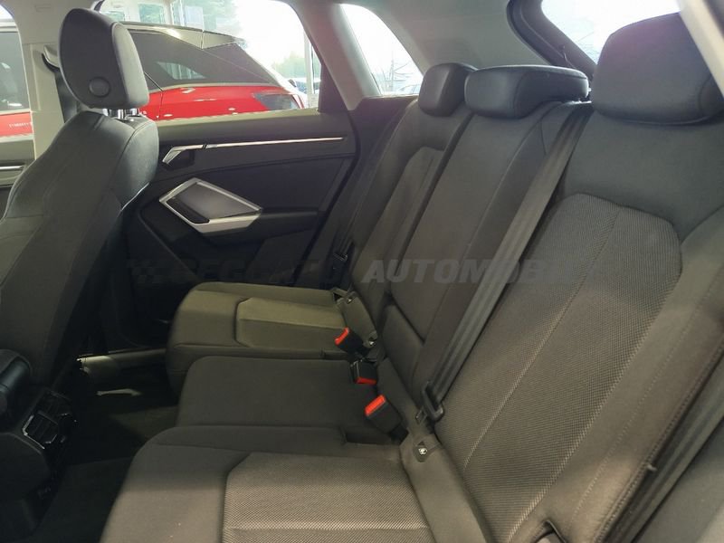 Audi Q3  II 2018 35 2.0 tdi S line edition s-tronic