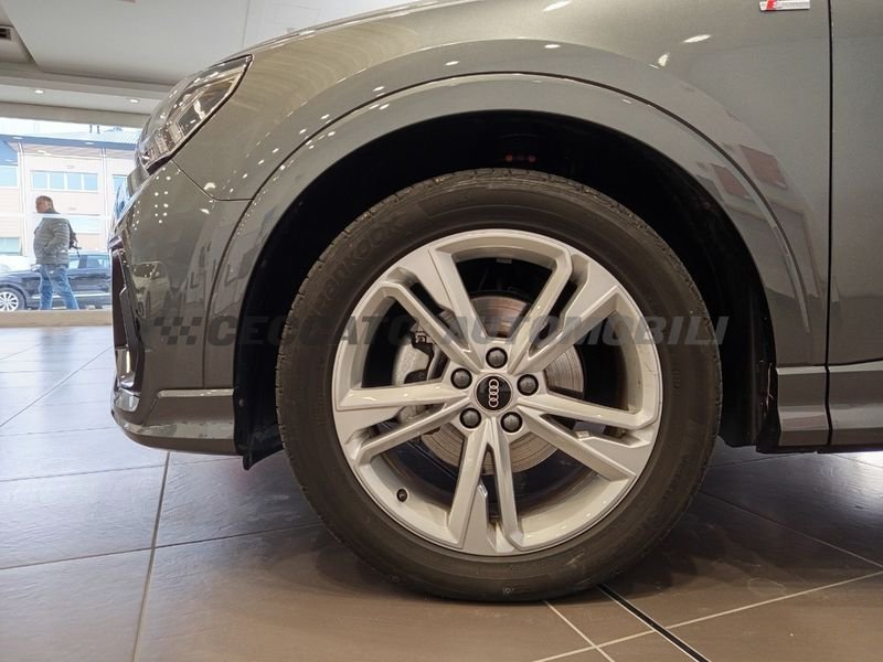 Audi Q3  II 2018 35 2.0 tdi S line edition s-tronic