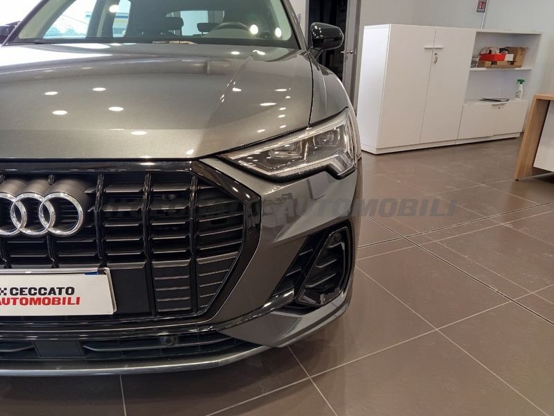 Audi Q3  II 2018 35 2.0 tdi S line edition s-tronic
