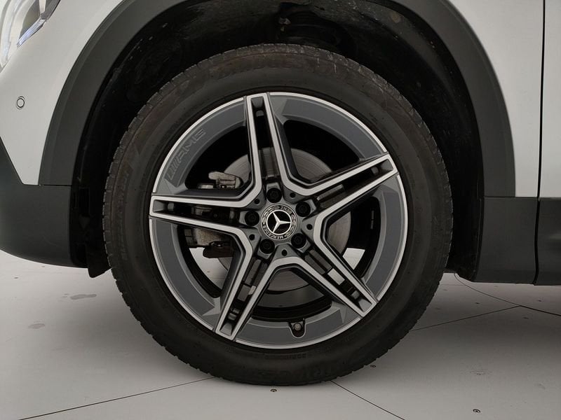 Mercedes-Benz   180 d Premium auto