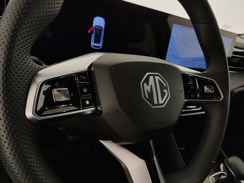 MG HS  1.5 Luxury auto
