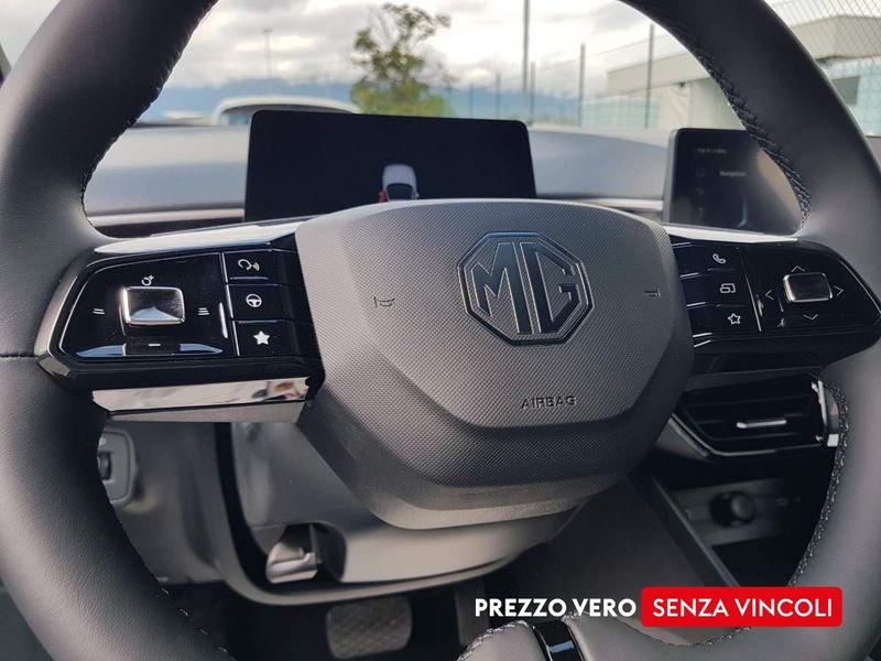 MG MG3  1.5 hybrid+ Luxury auto