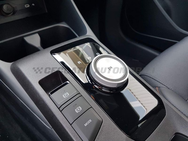 MG MG3  1.5 hybrid+ Luxury auto