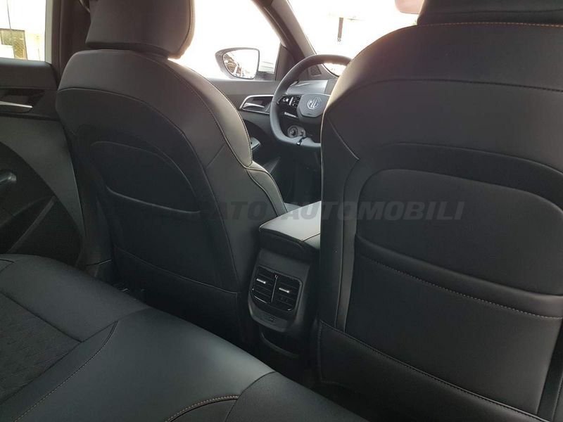MG MG3  1.5 hybrid+ Luxury auto