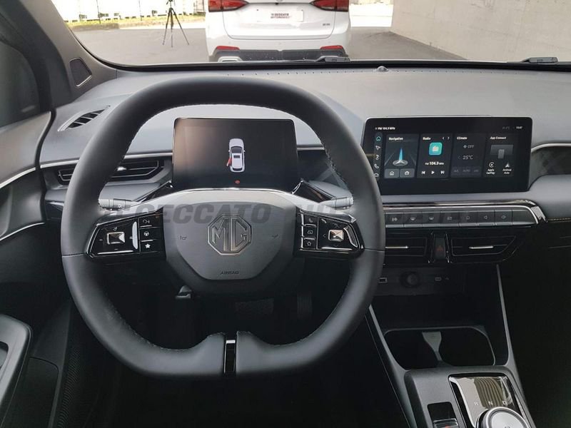 MG MG3  1.5 hybrid+ Luxury auto