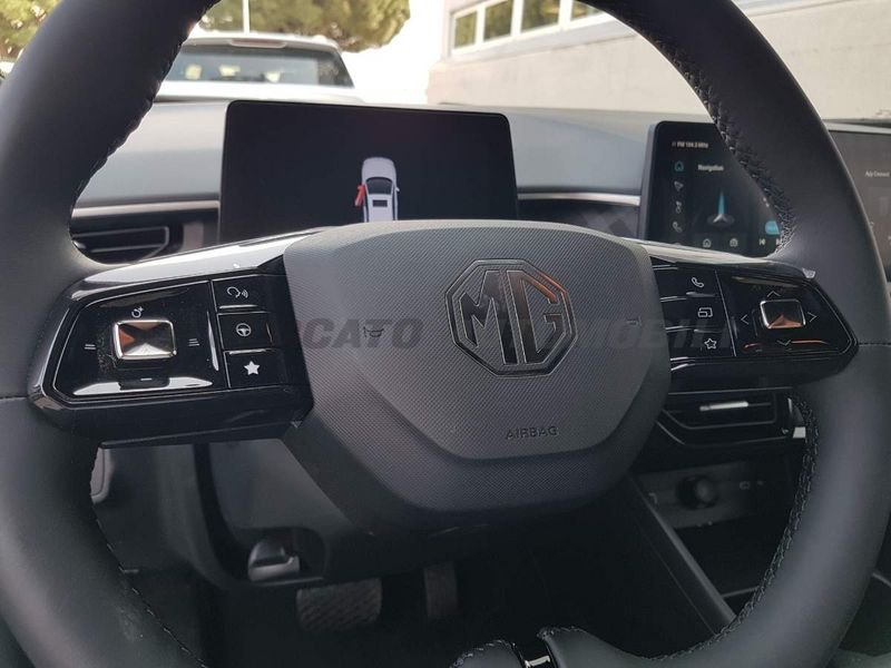 MG MG3  1.5 hybrid+ Luxury auto