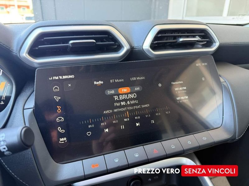 MG ZS  1.5 hybrid+ Luxury auto