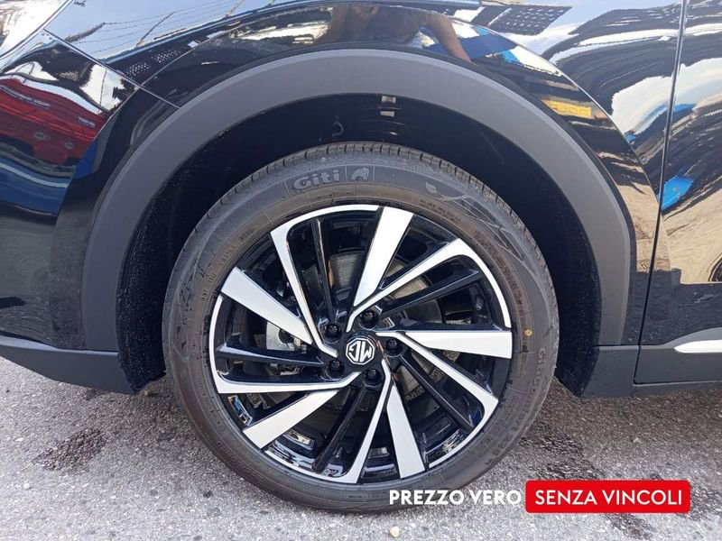MG ZS  1.5 hybrid+ Luxury auto