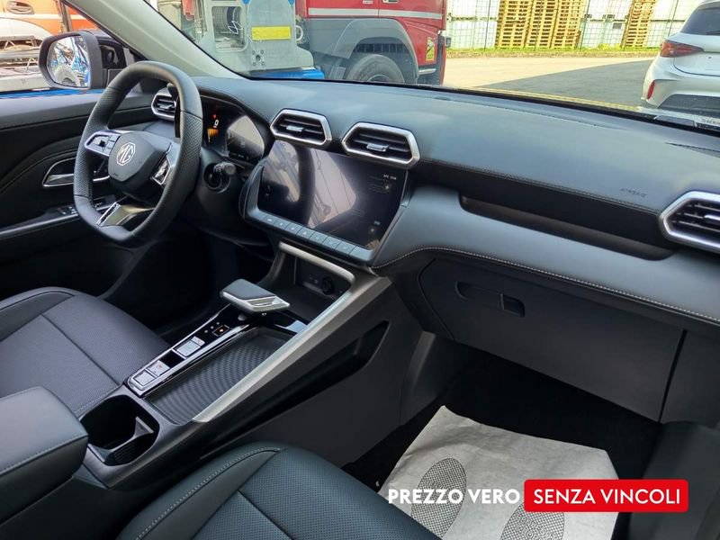 MG ZS  1.5 hybrid+ Luxury auto