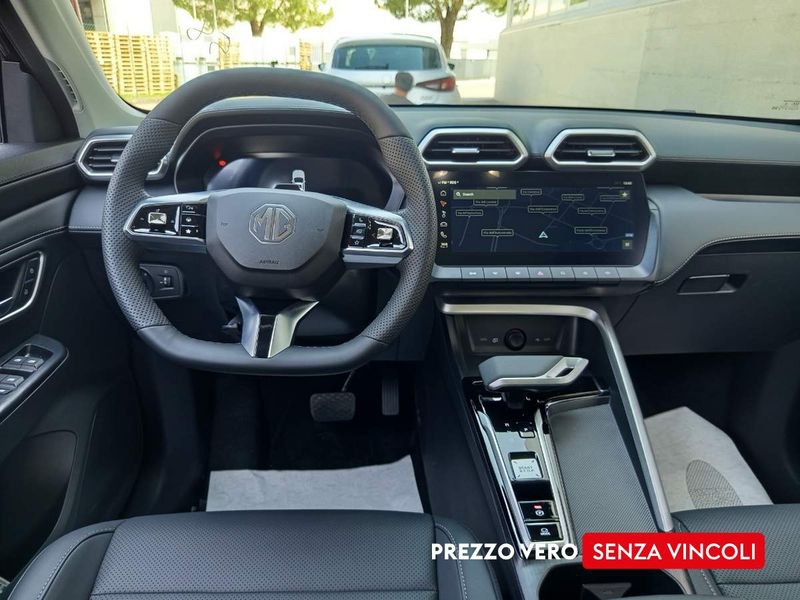MG ZS  1.5 hybrid+ Luxury auto