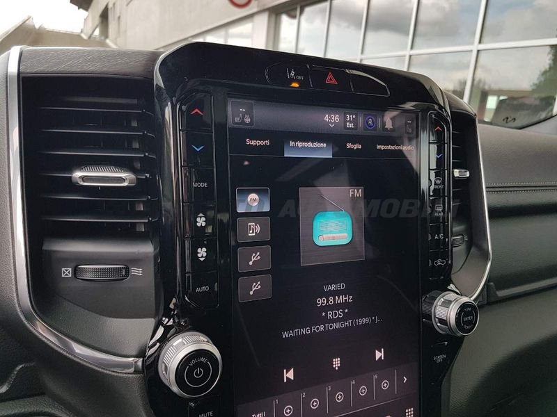 RAM 1500  LARAMIE RAM Crew Cab 4×4 Laramie Sport