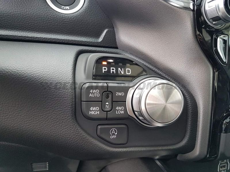 RAM 1500  LARAMIE RAM Crew Cab 4×4 Laramie Sport