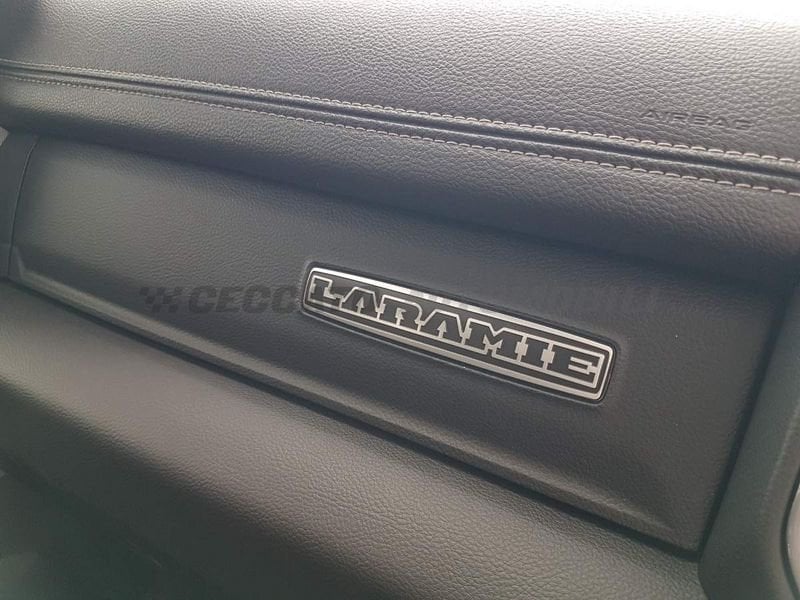 RAM 1500  LARAMIE RAM Crew Cab 4×4 Laramie Sport