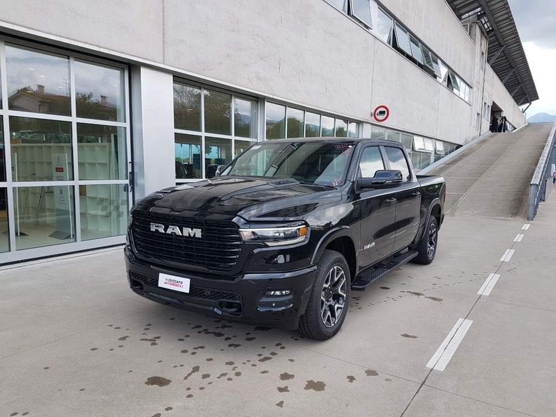 RAM 1500  LARAMIE RAM Crew Cab 4×4 Laramie Sport