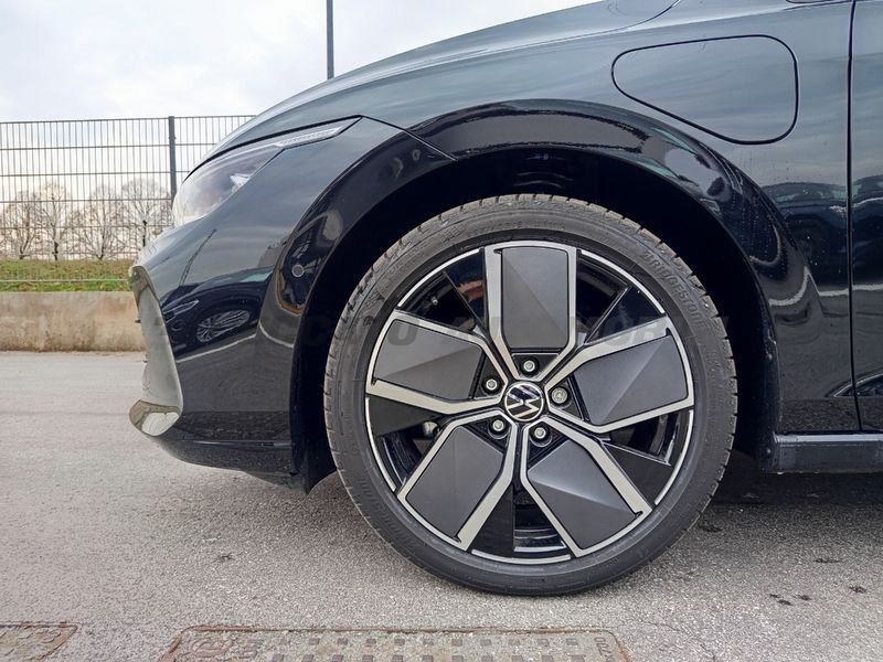 Volkswagen Golf  1.5 tsi ehybrid Edition Plus 204cv dsg