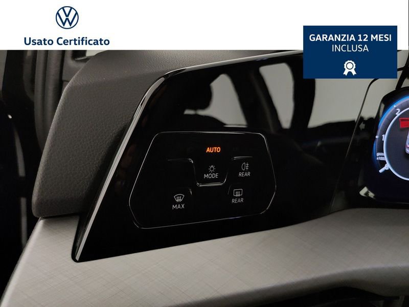 Volkswagen Golf  2.0 tdi Life 115cv