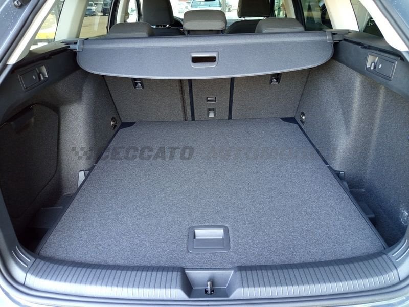 Volkswagen Golf  Variant 2.0 tdi Edition Plus 150cv dsg