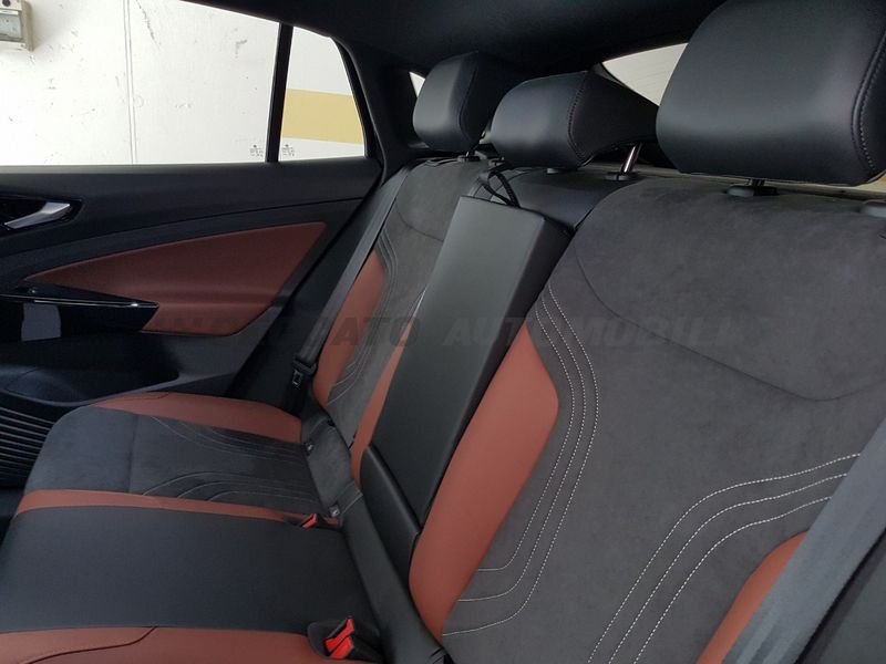 Volkswagen ID.5  77 kWh Pro Performance 204cv