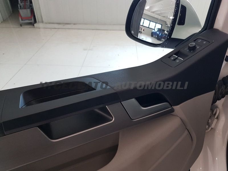 Volkswagen   T6 2016 2.0 tdi 150cv Ocean DSG