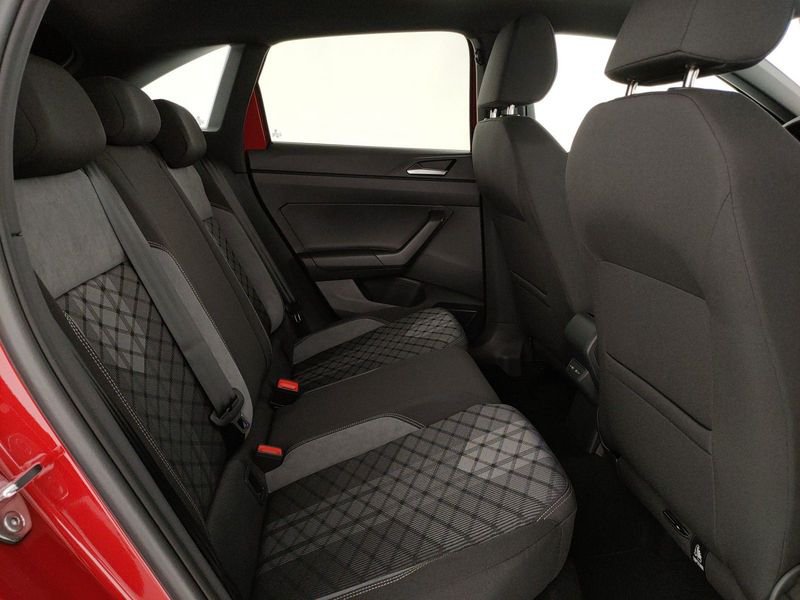 Volkswagen Taigo  1.0 tsi R-Line 110cv
