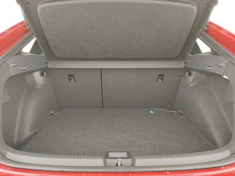 Volkswagen Taigo  1.0 tsi R-Line 110cv