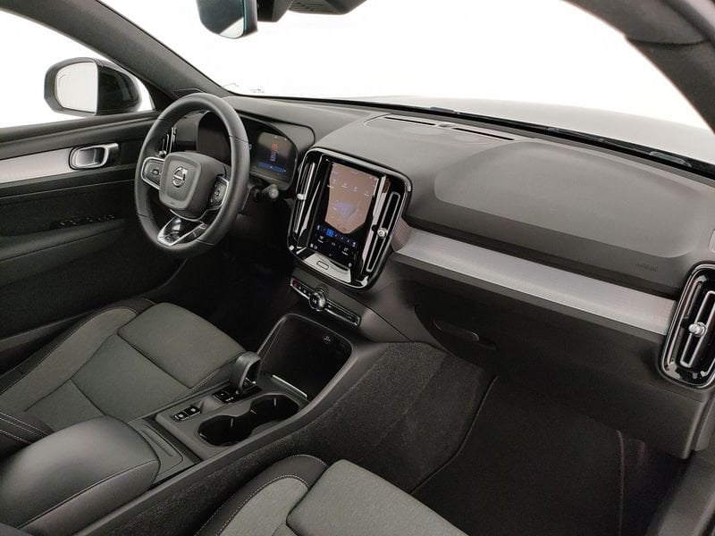 Volvo XC40  2.0 b3 Core auto