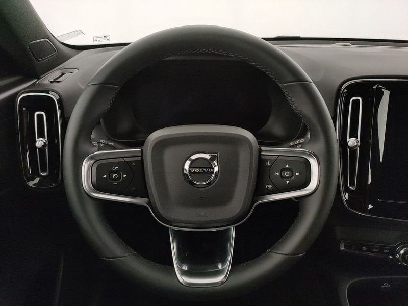 Volvo XC40  2.0 b3 Core auto