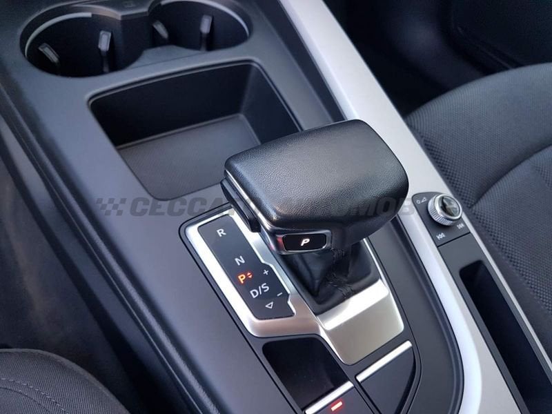 Audi A4  Avant 30 2.0 tdi mhev Business Advanced 136cv s-tronic