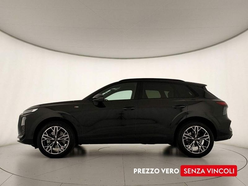 Audi Q3  2.0 tfsi S line edition quattro 204cv s-tronic