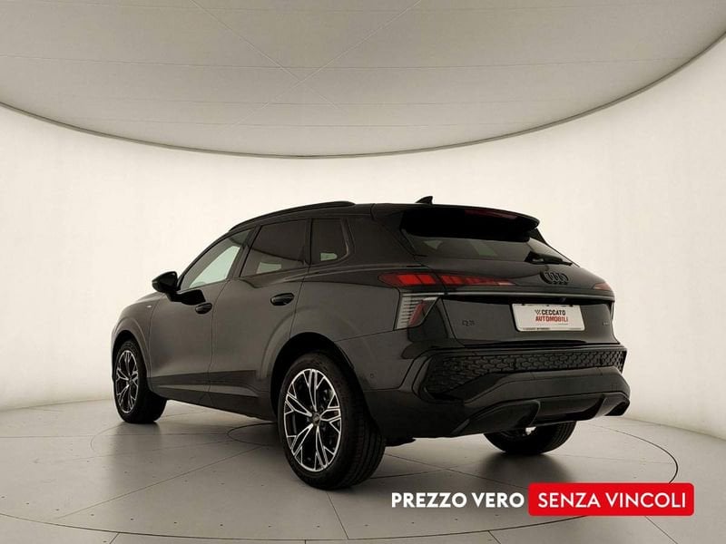 Audi Q3  2.0 tfsi S line edition quattro 204cv s-tronic