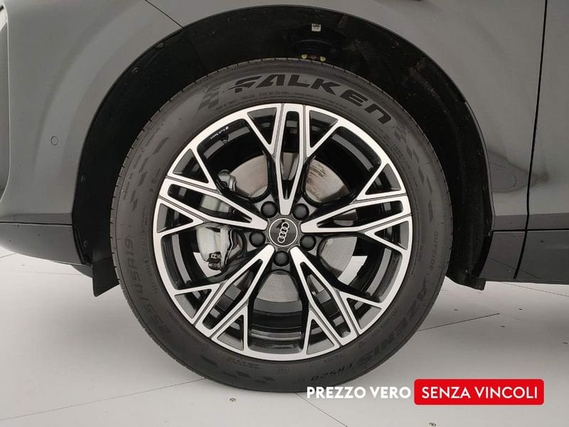Audi Q3  2.0 tfsi S line edition quattro 204cv s-tronic