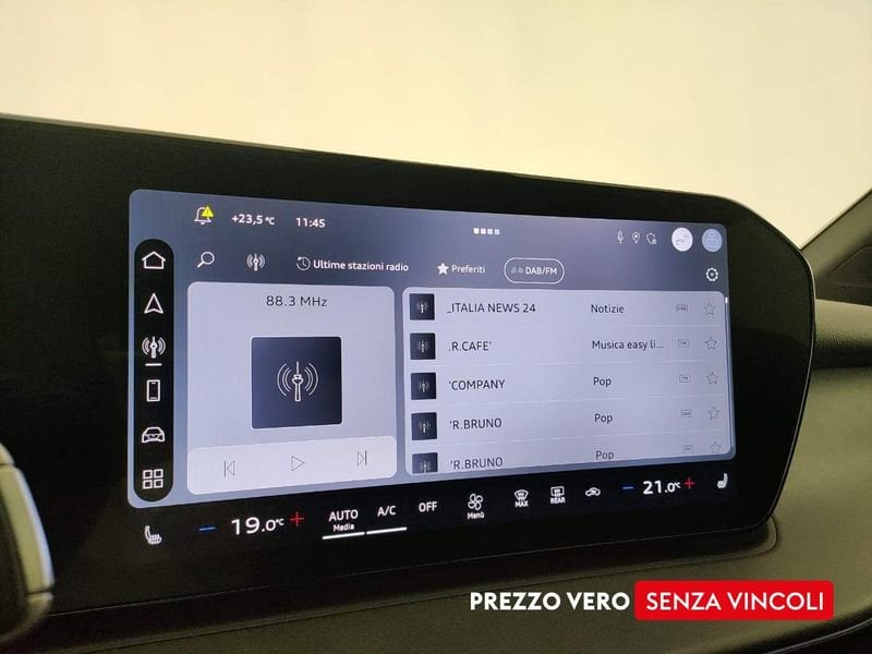 Audi Q3  2.0 tfsi S line edition quattro 204cv s-tronic