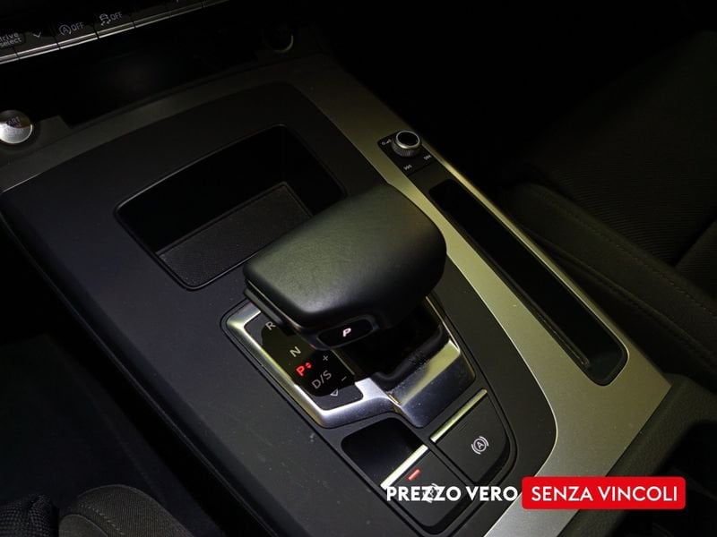 Audi Q5  Sportback 40 2.0 tdi mhev 12V S line quattro s-tronic