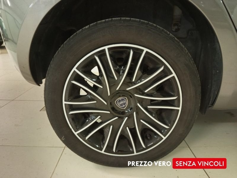 Lancia Ypsilon  1.2 Ecochic Gpl 69cv