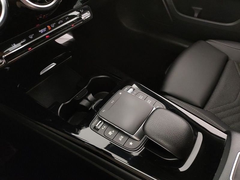 Mercedes-Benz   A 180 d Automatic Business Extra