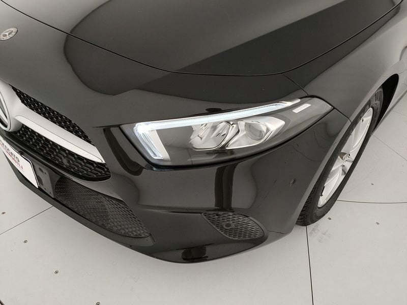 Mercedes-Benz   A 180 d Automatic Business Extra