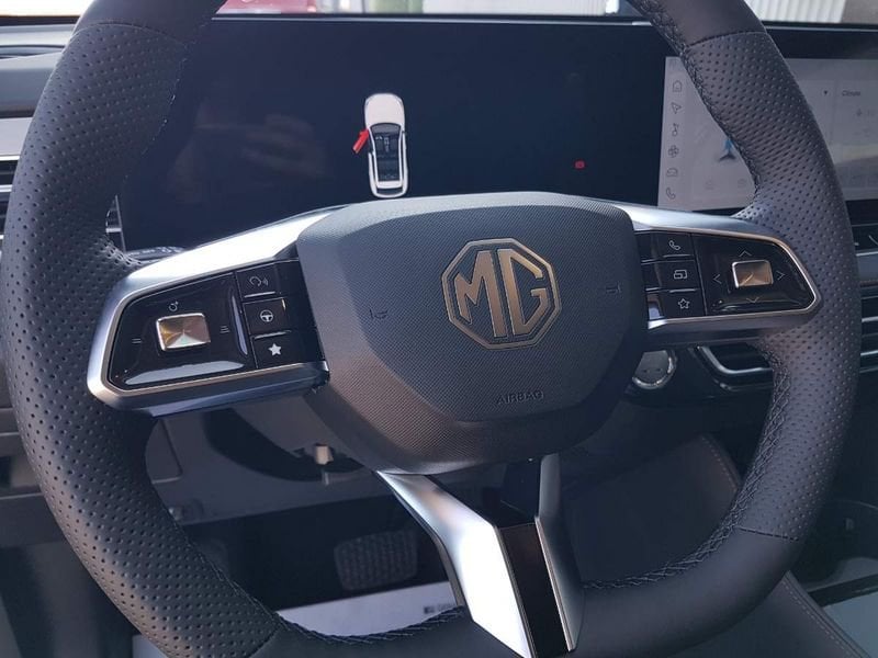 MG HS  1.5 hybrid+ Comfort auto
