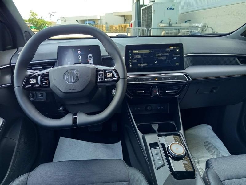 MG MG3  1.5 hybrid+ Luxury auto