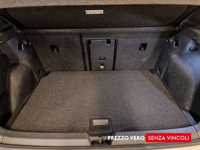 Volkswagen Golf  1.5 etsi evo R-Line 130cv dsg