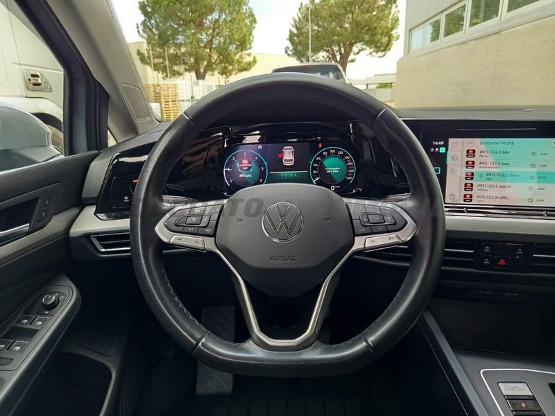 Volkswagen Golf  2.0 tdi Life 115cv dsg