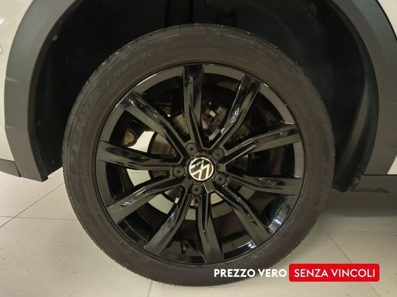 Volkswagen T-Roc  1.0 tsi R-Line 110cv