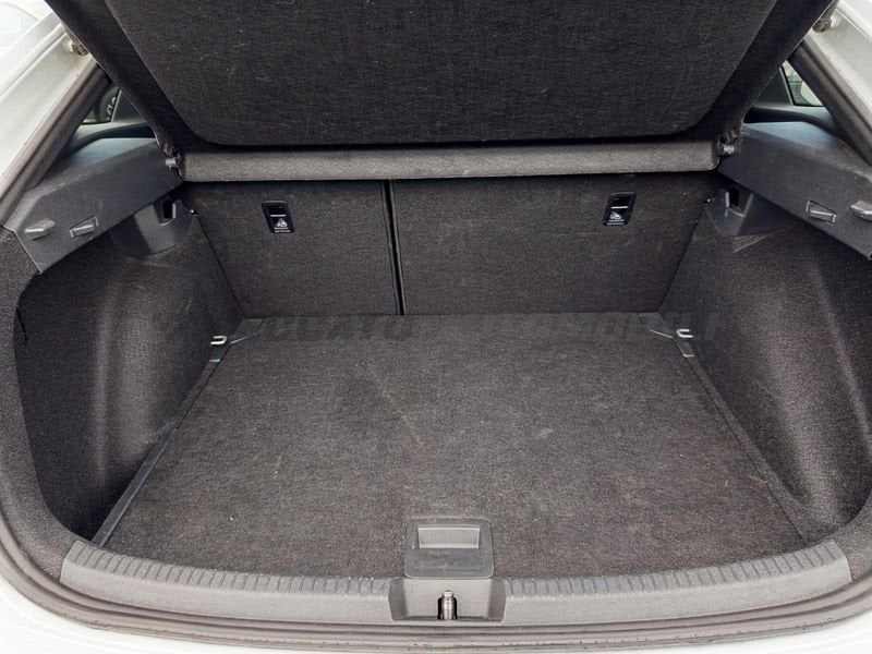 Volkswagen Taigo  1.0 tsi R-Line 115cv