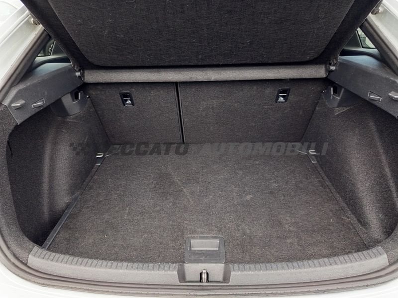 Volkswagen Taigo  1.0 tsi R-Line 115cv