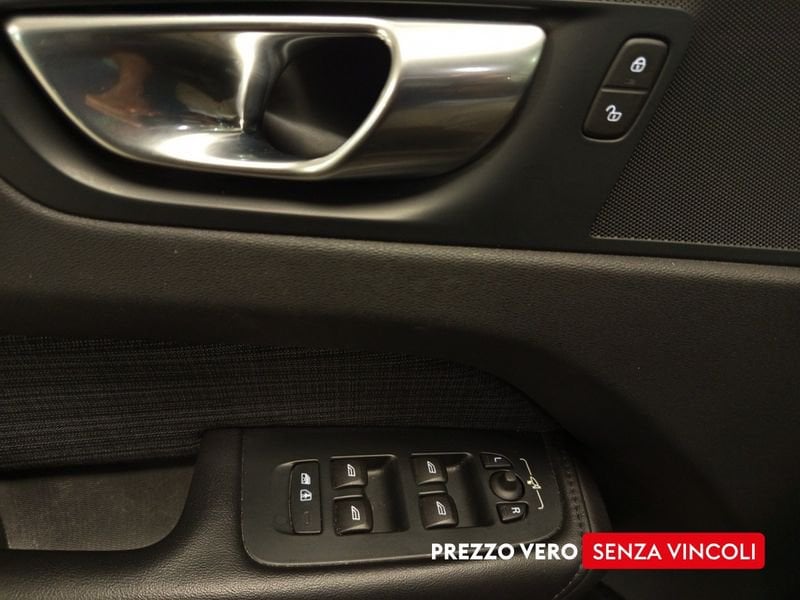 Volvo XC60  2.0 b4 Core awd auto