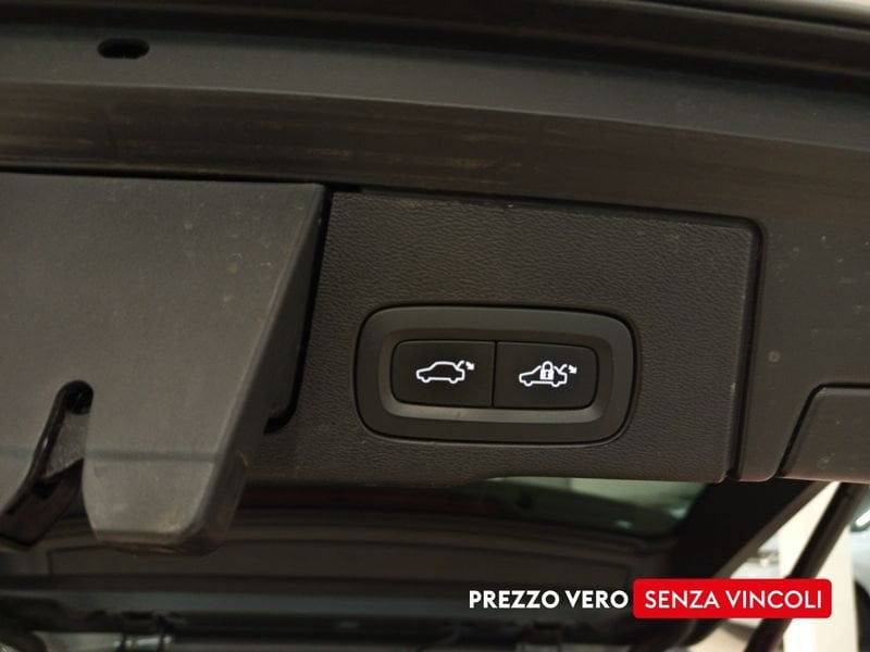 Volvo XC60  2.0 b4 Core awd auto