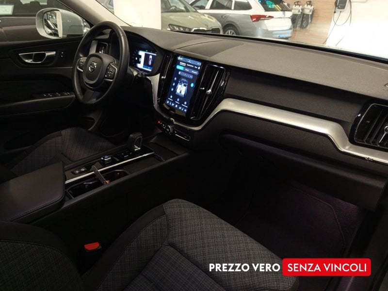 Volvo XC60  2.0 b4 Core awd auto
