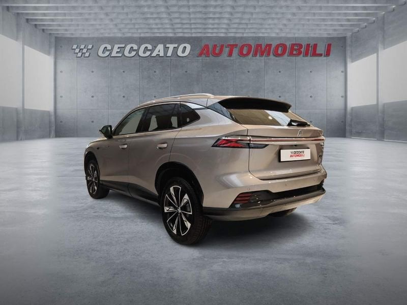 MG HS  1.5 hybrid+ Luxury auto