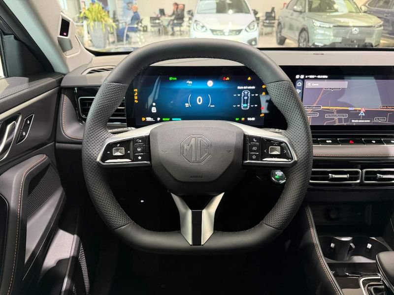 MG HS  1.5 hybrid+ Luxury auto