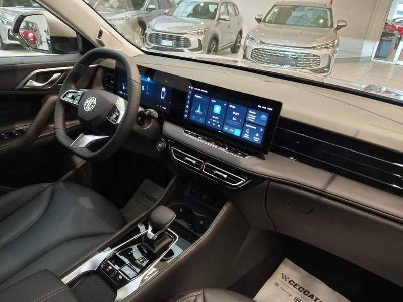 MG HS  1.5 hybrid+ Luxury auto